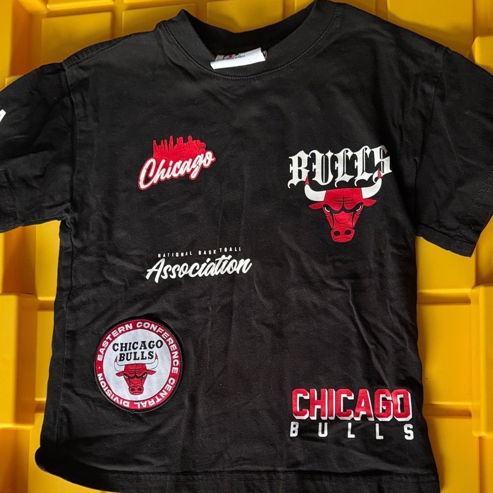 NBA Chicago Bulls Kids Black and Red Graphic Tee